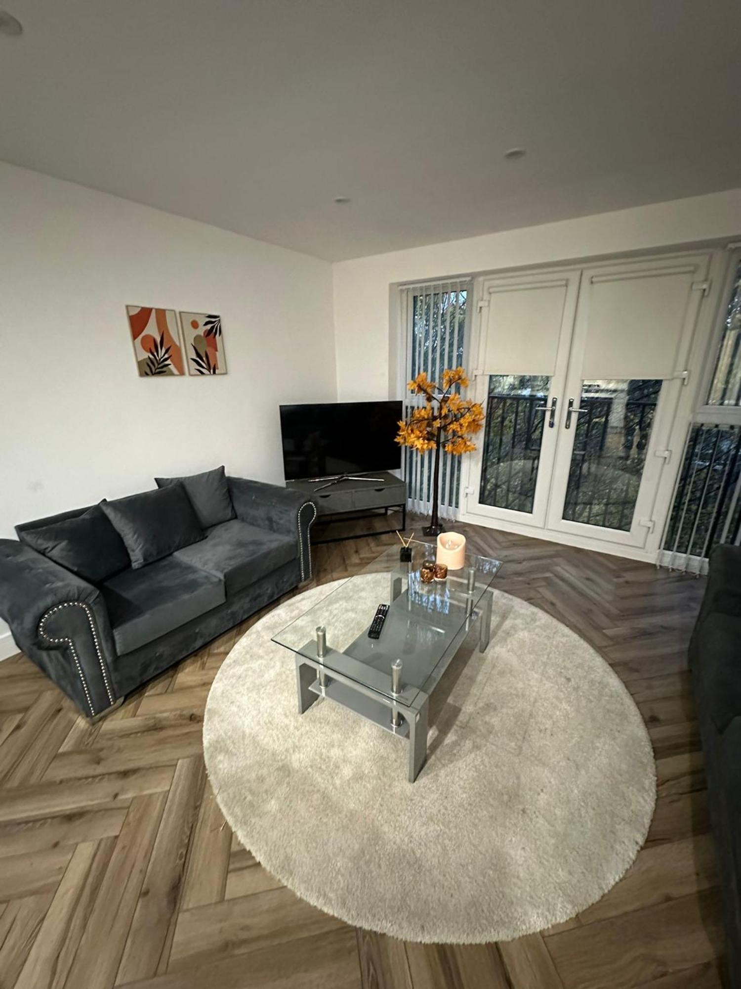 Brand New Modern Luxurious Apartment Near The City Birmingham Exterior photo